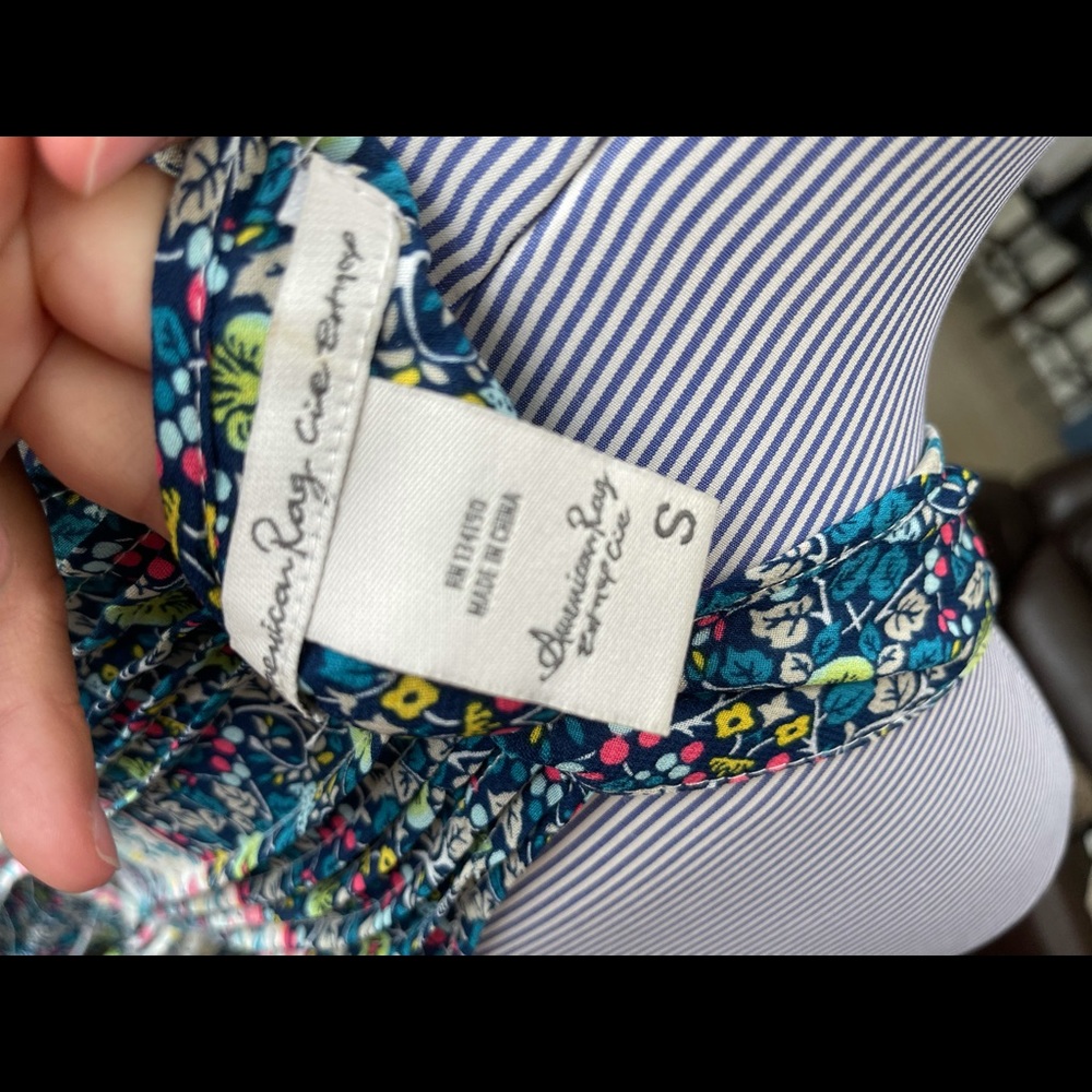 American Rag Top - Picture 6 of 7